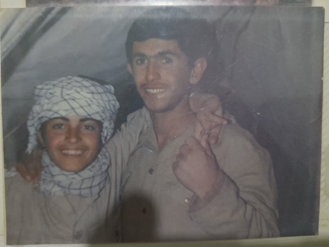 روایت 300 نفری که پیاده خود را به جبهه رساندند روایت 300 نفری که پیاده خود را به جبهه رساندند