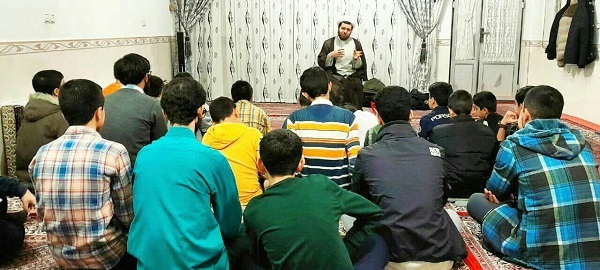 امام جماعتی که شبکه تربیتی توانمندی را در مسجد ثارالله زنجان شکل داد امام جماعتی که شبکه تربیتی توانمندی را در مسجد ثارالله زنجان شکل داد