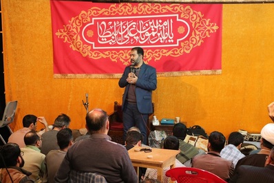 استاندار و مدیر کل تبلیغات اسلامی استان اصفهان از مساجد دانش آموزی اعتکاف بازدید کردند