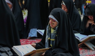 جلوه‌هایی از مراسم جزء خوانی قرآن کریم در چهارباغ اصفهان