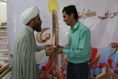 تجلیل از معلمان و کارکنان مدرسه صدرا