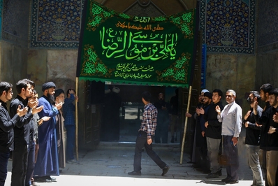 مراسم و قافله عزاداری عزاداران امام جعفر صادق (ع) برگزار شد