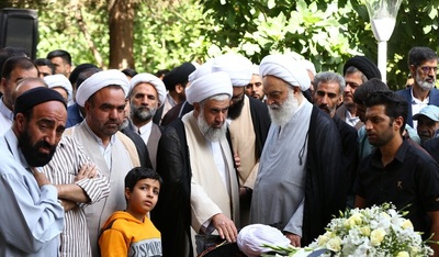 تشییع پیکر آیت‌الله حاج میرزا محمدتقی مجلسی‌ اصفهانی