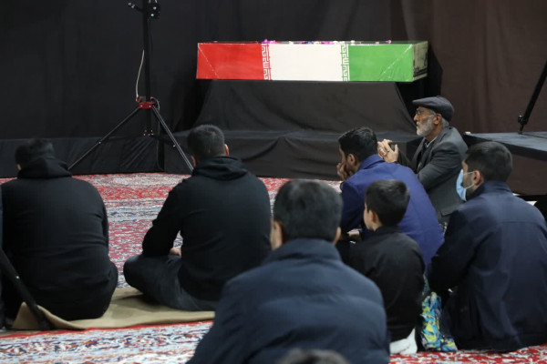 برپایی محافل عزای فاطمی در شهرکرد با عطر شهدای گمنام