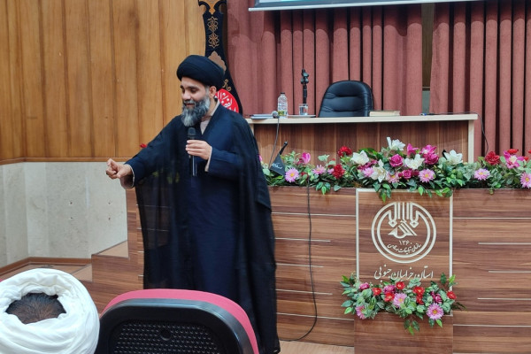 برگزاری نشست تبیینی و هم اندیشی اساتید مراکز آموزش و متولیان مراکز معارف اسلام ناب استان