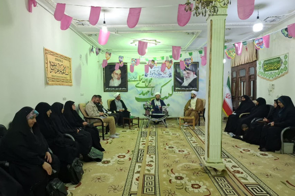 نشست  مبلغین و مبلغات دالاهو با محوریت «زندگی با آیه‌ها» شهرستان دالاهو