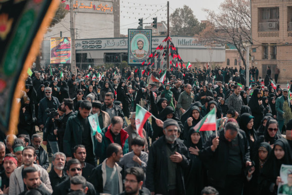 بکشید مارا ملت ما بیدار تر میشود...