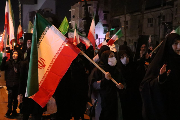 چهاردهمین حضور مردم غیور رشت در میدان شهدای ذهاب
