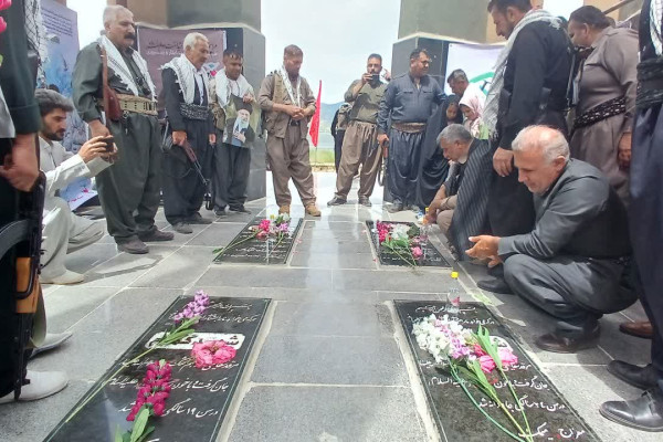 حماسه سوم خرداد در یادمان شهدای دریاچه مریوان طنین‌انداز شد