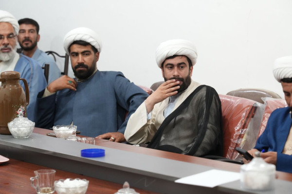 جلسه هم اندیشی حجت الاسلام دکتر میرمـحمدیان مدیرعامل محترم بنیاد هدایت با روحانیون مساجد طرح محراب شهرستان دورود