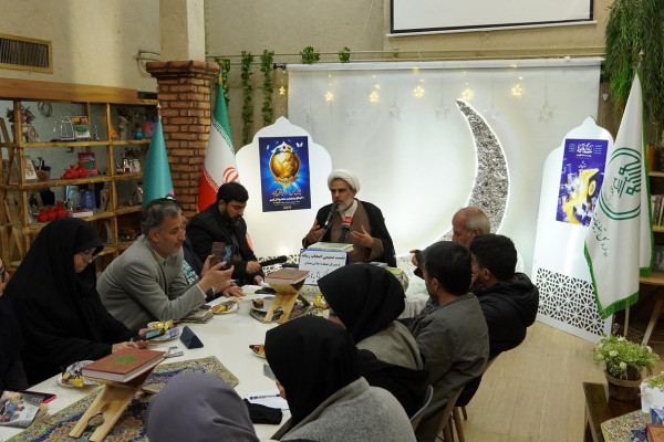 نشست صمیمی سرپرست اداره کل تبلیغات اسلامی همدان با اصحاب رسانه